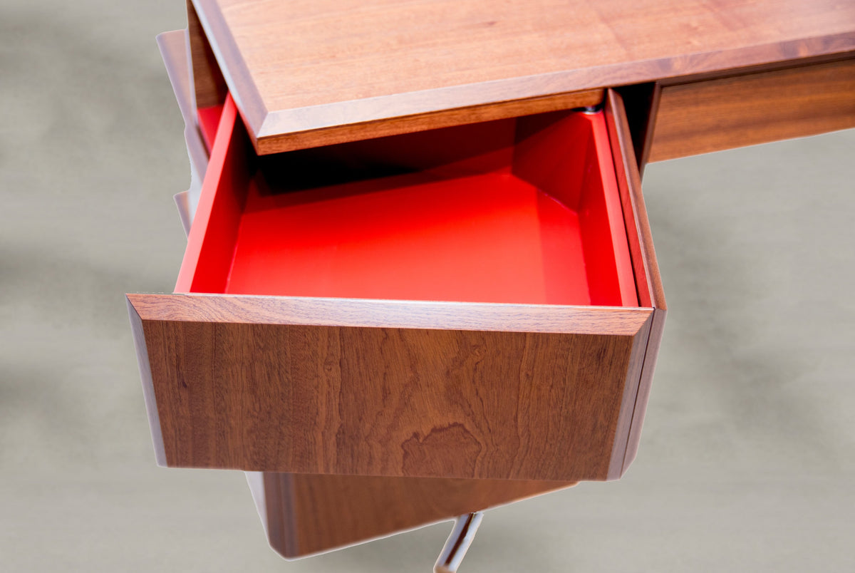 PH Office Desk by Poul Henningsen, Danish design classic (1930s)
A sleek mahogany office desk with six swing drawers, and chromed legs, designed by Poul Henningsen.