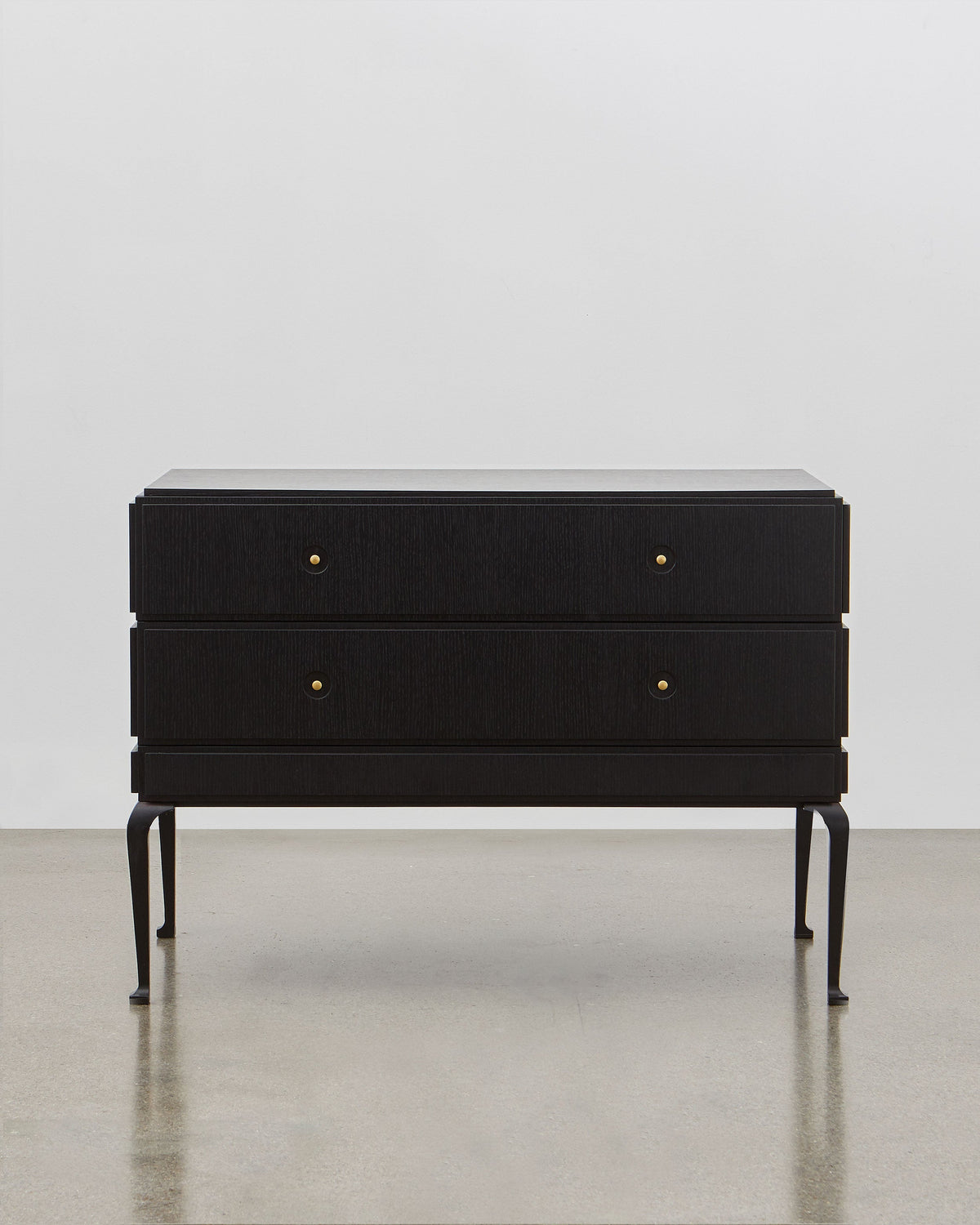 PH Grand Chest of Drawers by Poul Henningsen, Danish design classic (1930s) black oak with wooden legs and brass handles with two drawers 