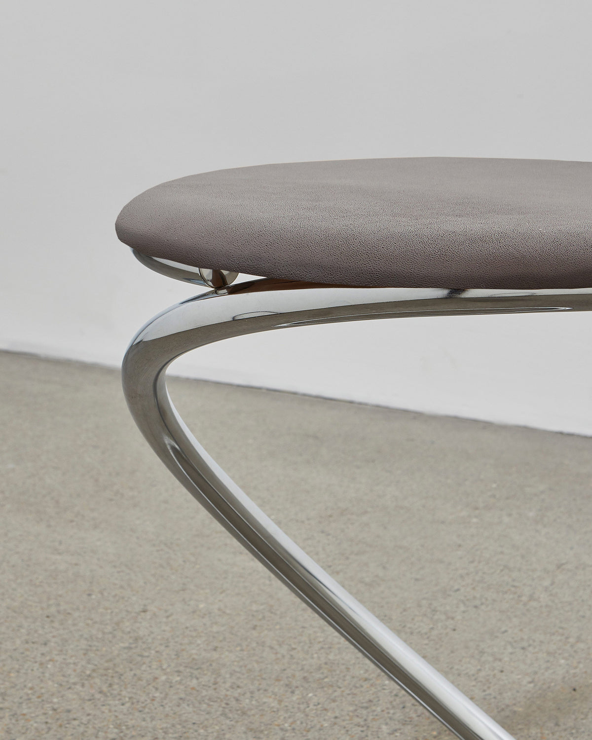 PH Snake Stool by Poul Henningsen, Danish design classic (1932)
